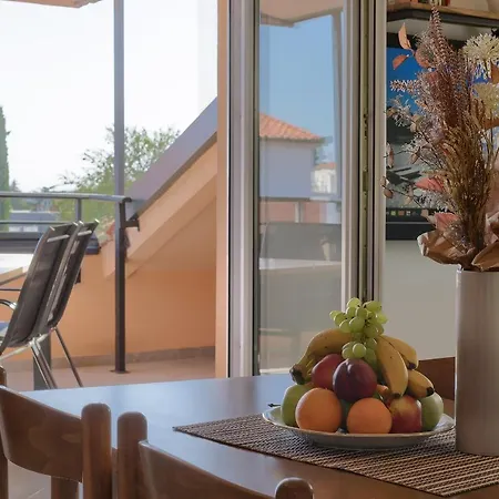 Apartments Ari And Bonnie - Cozy With Roof Terrace Pula Exterior photo
