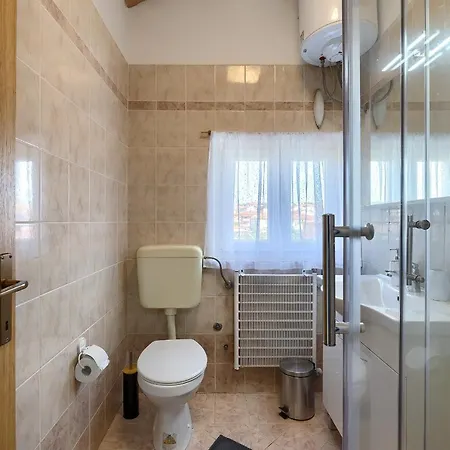 Apartments Ari And Bonnie - Cozy With Roof Terrace Pula Exterior photo